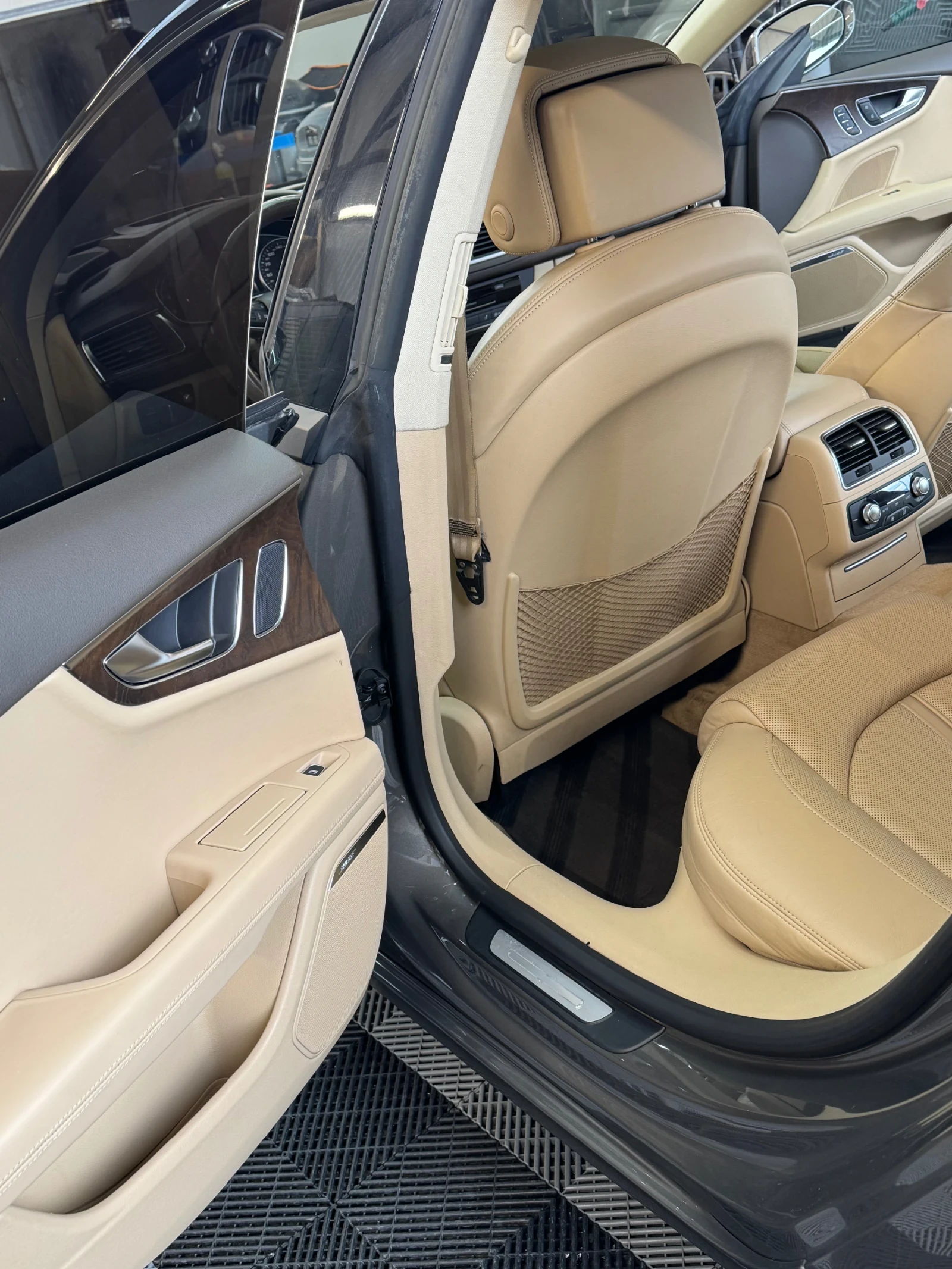 Audi A7 FULL, снимка 12 - Автомобили и джипове - 54129070