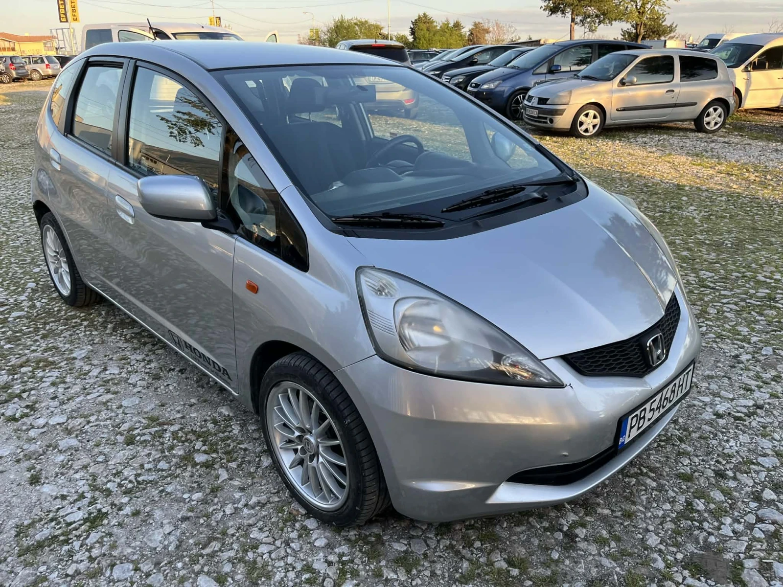 Honda Jazz 1.2/ИТАЛИЯ/РЕГИСТРИРАНА/БЕЗ РЪЖДА , снимка 5 - Автомобили и джипове - 54360615