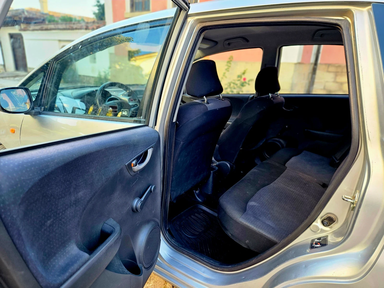 Honda Jazz ИТАЛИЯ/РЕГИСТРИРАНА/БЕЗ РЪЖДА , снимка 10 - Автомобили и джипове - 54360615