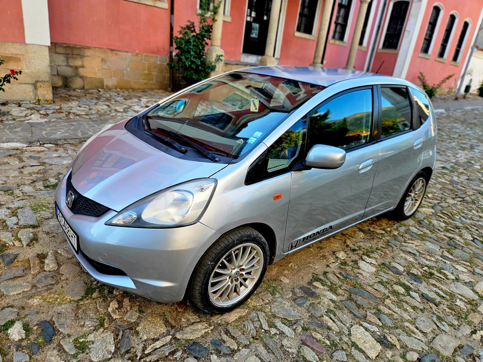 Honda Jazz ИТАЛИЯ/РЕГИСТРИРАНА/БЕЗ РЪЖДА , снимка 2 - Автомобили и джипове - 54360615