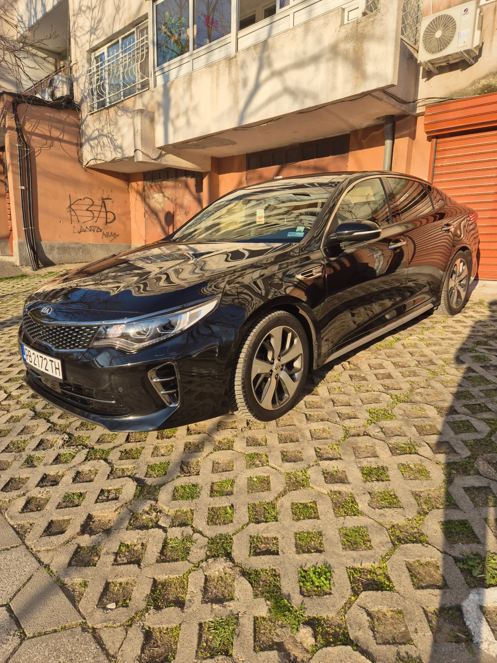 Kia K5 1.7crdi сменена верига, всички екстри, снимка 2 - Автомобили и джипове - 55615847