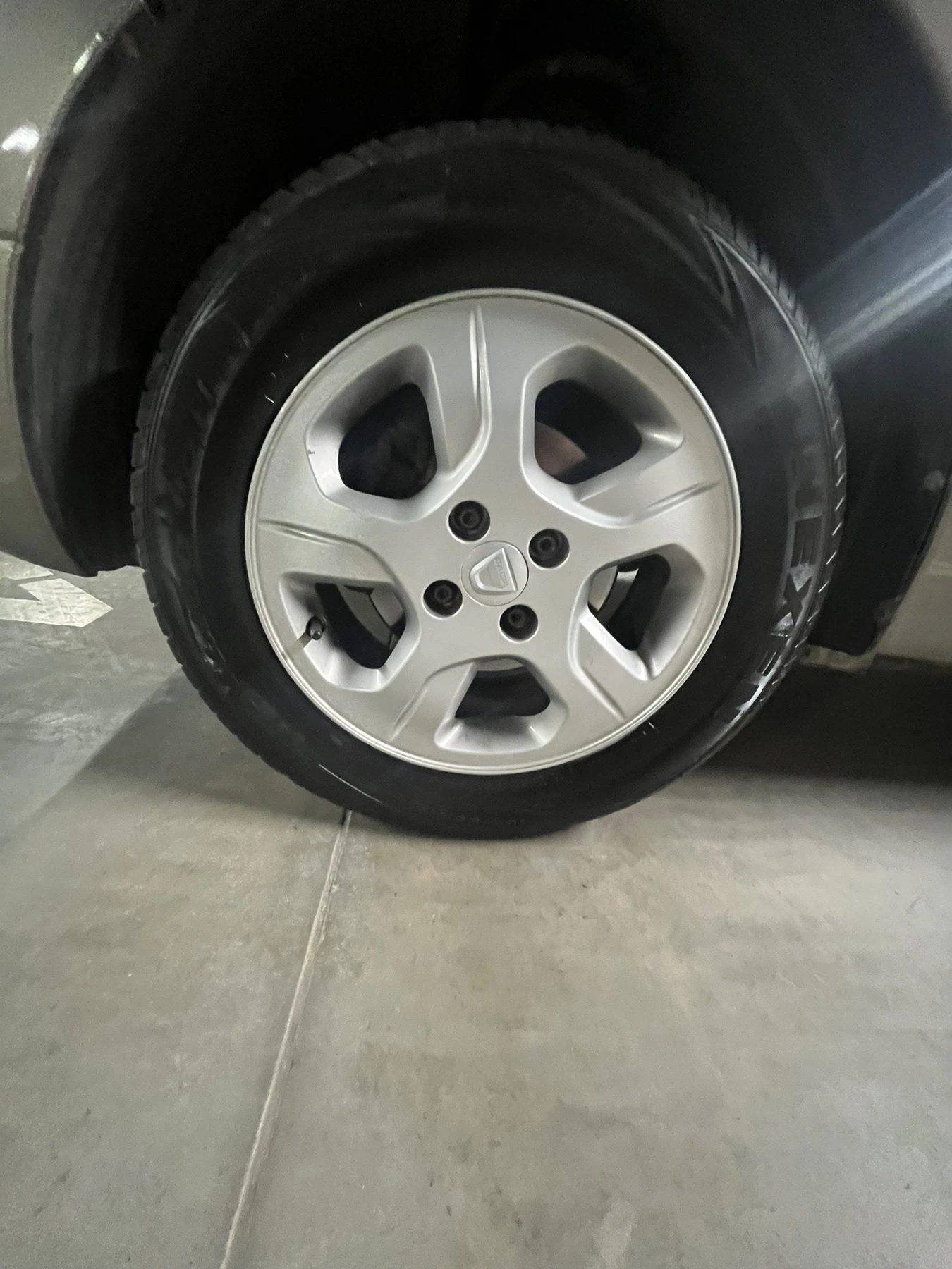 Dacia Logan, снимка 10 - Автомобили и джипове - 56062065