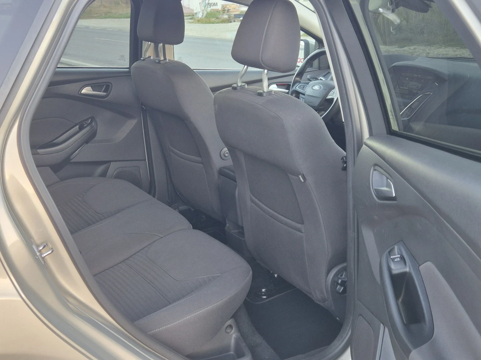 Ford Focus 1.5TDCI 120k.s TITANIOM | Mobile.bg � ����������� 12