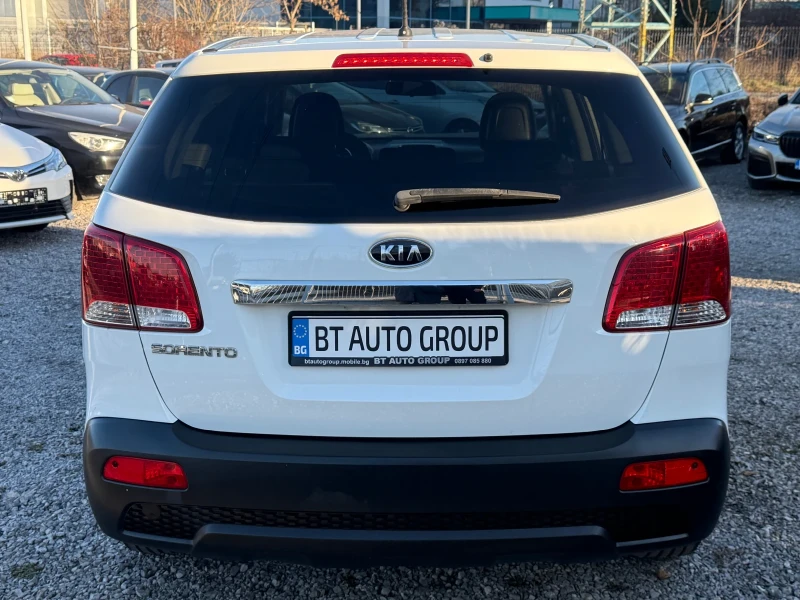 Kia Sorento 2.4i * * СЕРВИЗНА ИСТОРИЯ * * , снимка 6 - Автомобили и джипове - 48406801