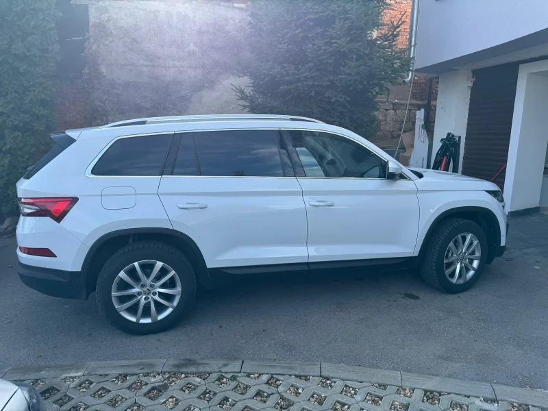 Skoda Kodiaq 2.0 TDI/ 7 Места/ Matrix/Vision, снимка 6 - Автомобили и джипове - 48421783