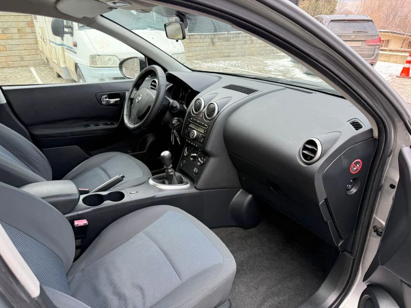 Nissan Qashqai 1.5dCI 6ck 110kc, снимка 10 - Автомобили и джипове - 53802424