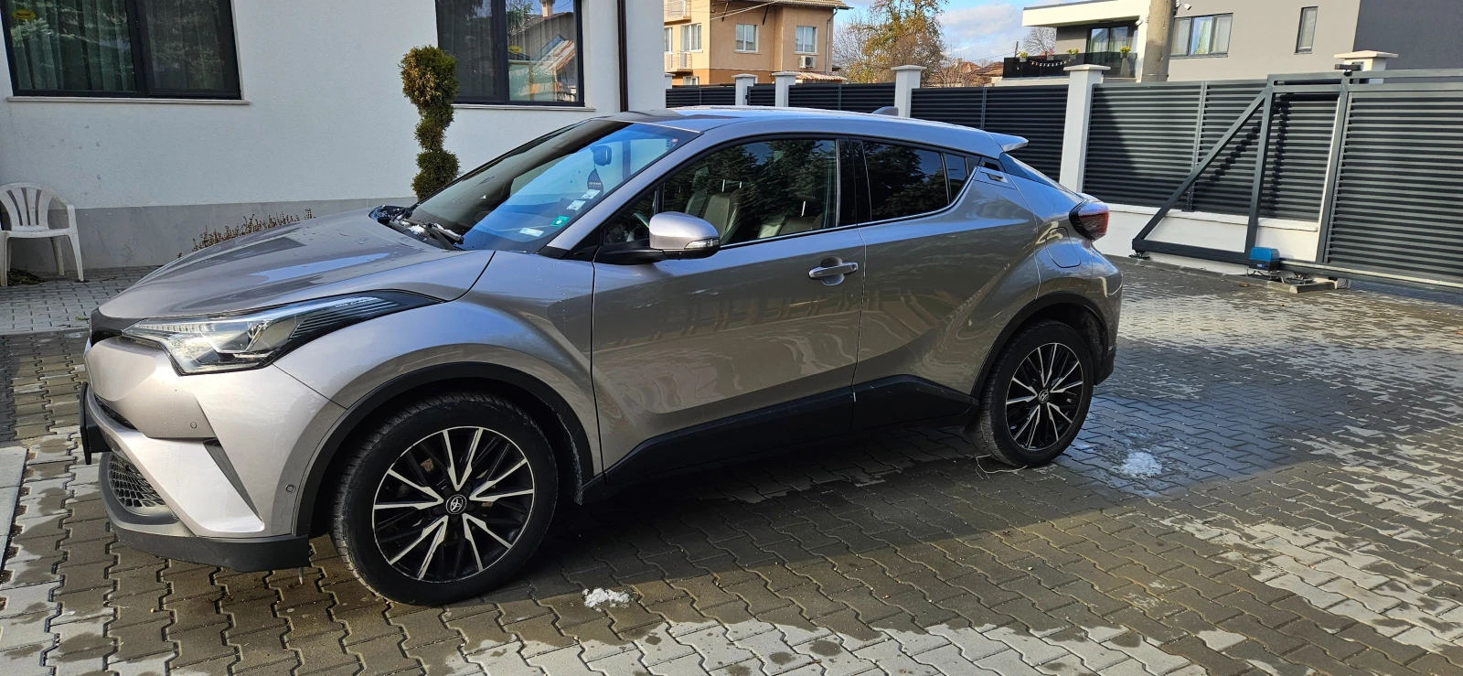 Toyota C-HR  - изображение 3