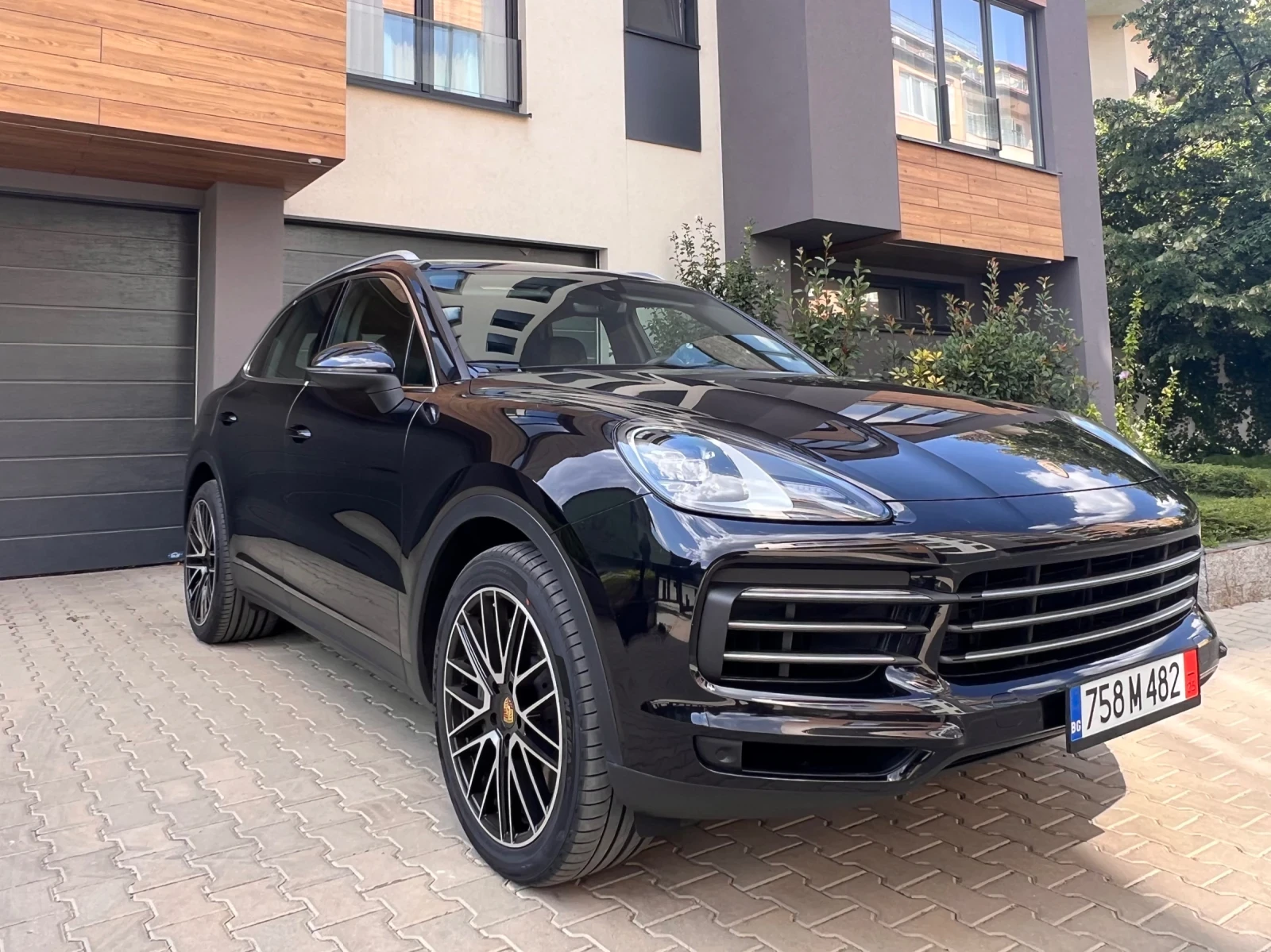 Porsche Cayenne S V6 2.9 Bi-Turbo - изображение 3