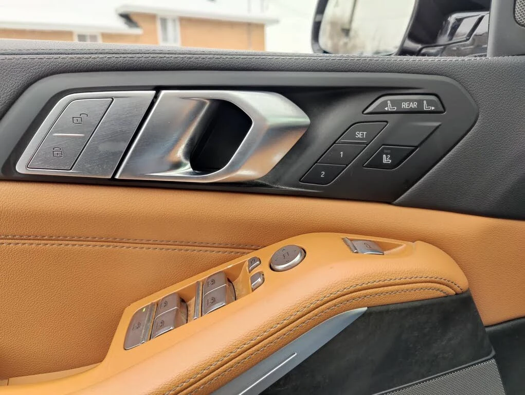 BMW X7 I * M-Package* * HeadUp* AвтоКредит* (ЦЕНА ДО БГ), снимка 12 - Автомобили и джипове - 53768943