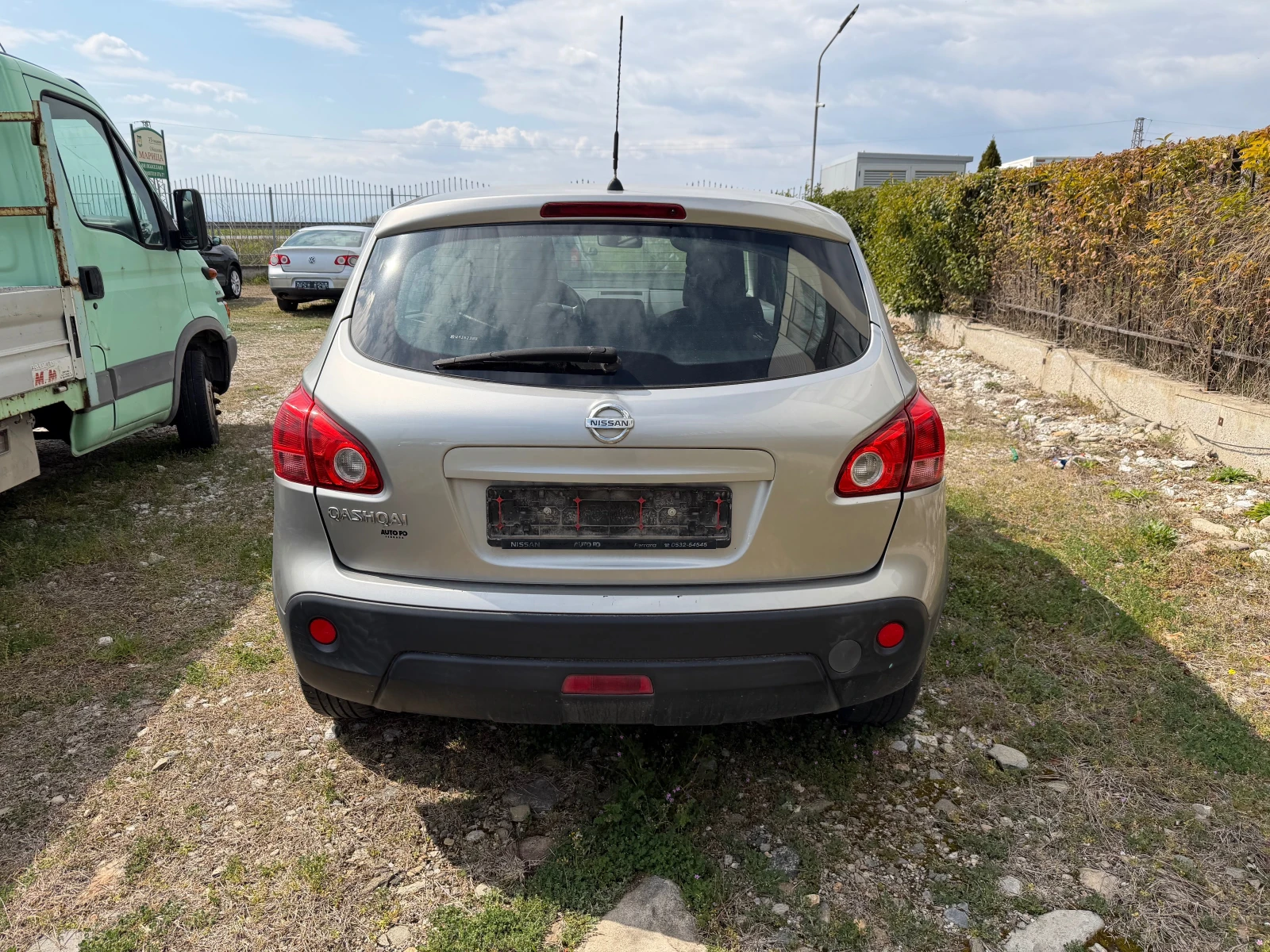 Nissan Qashqai 1.6, снимка 6 - Автомобили и джипове - 54068089