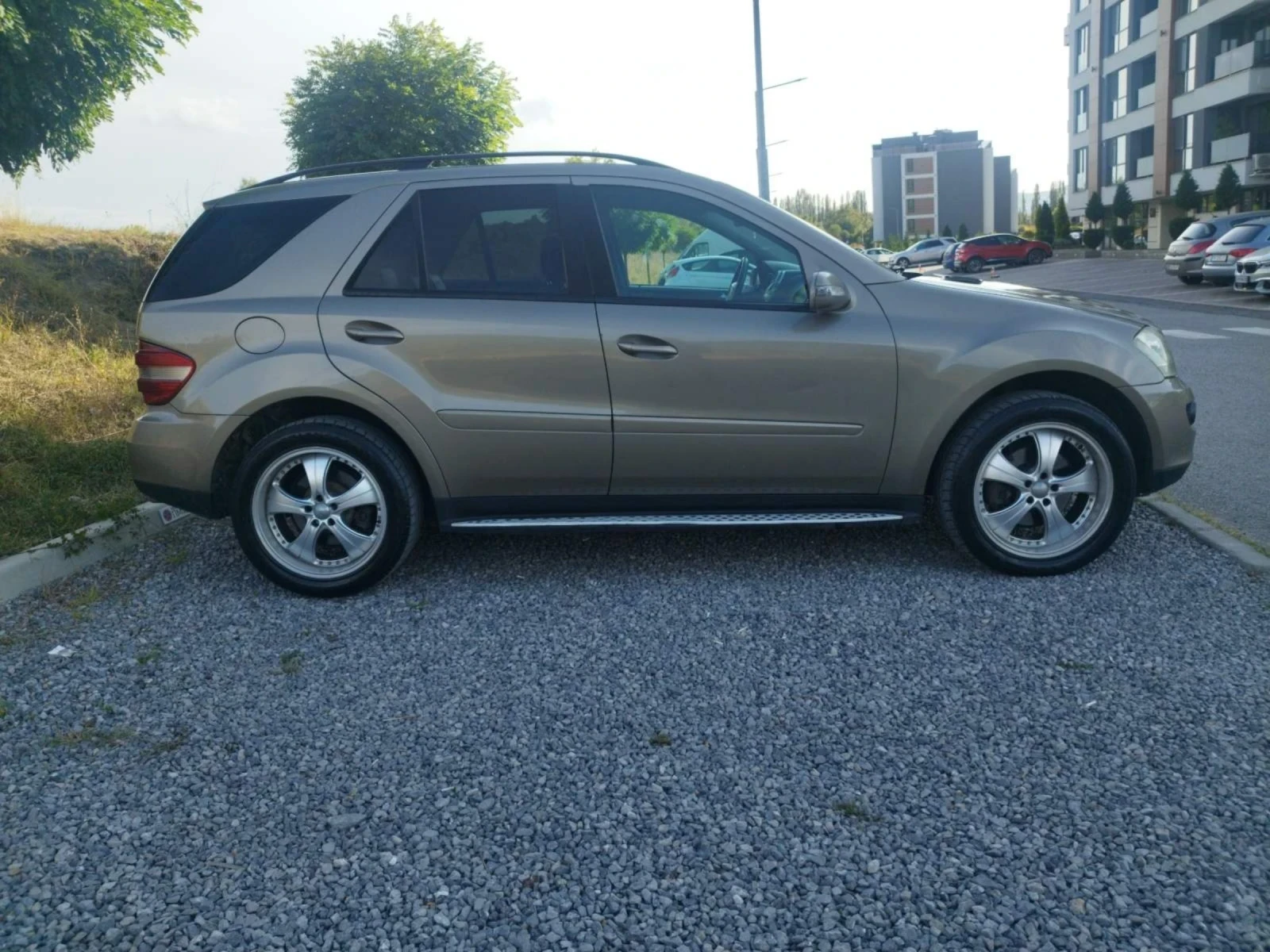 Mercedes-Benz ML 320, снимка 5 - Автомобили и джипове - 54359802