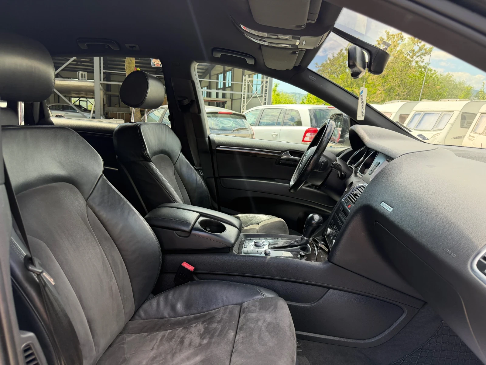 Audi Q7 3.0TDI/Quattro/Camera/Navi/7Места, снимка 16 - Автомобили и джипове - 54441233