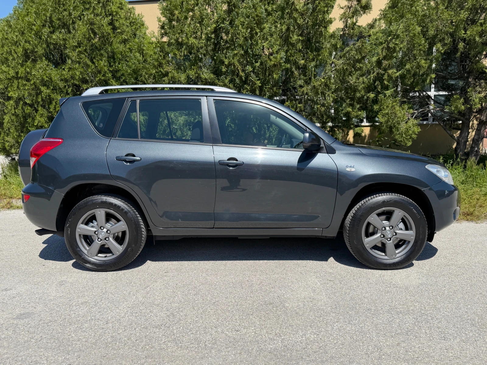 Toyota Rav4 2.2D-4D 136к.с. NAVI 4x4 ИТАЛИЯ, снимка 6 - Автомобили и джипове - 54457359