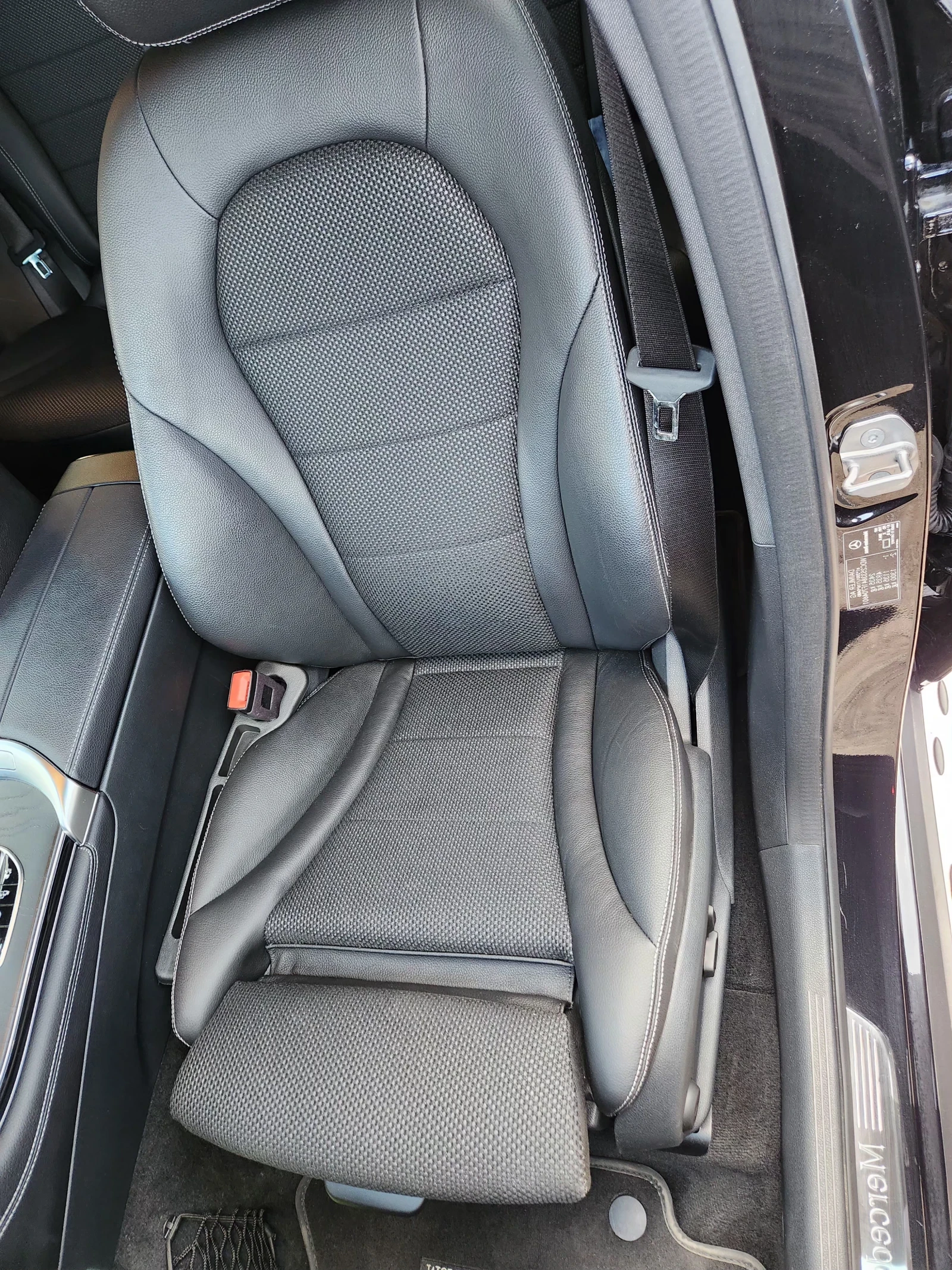 Mercedes-Benz GLC 300  4MATIC Mild Hybrid AMG Line-Coupe | Mobile.bg � ����������� 8