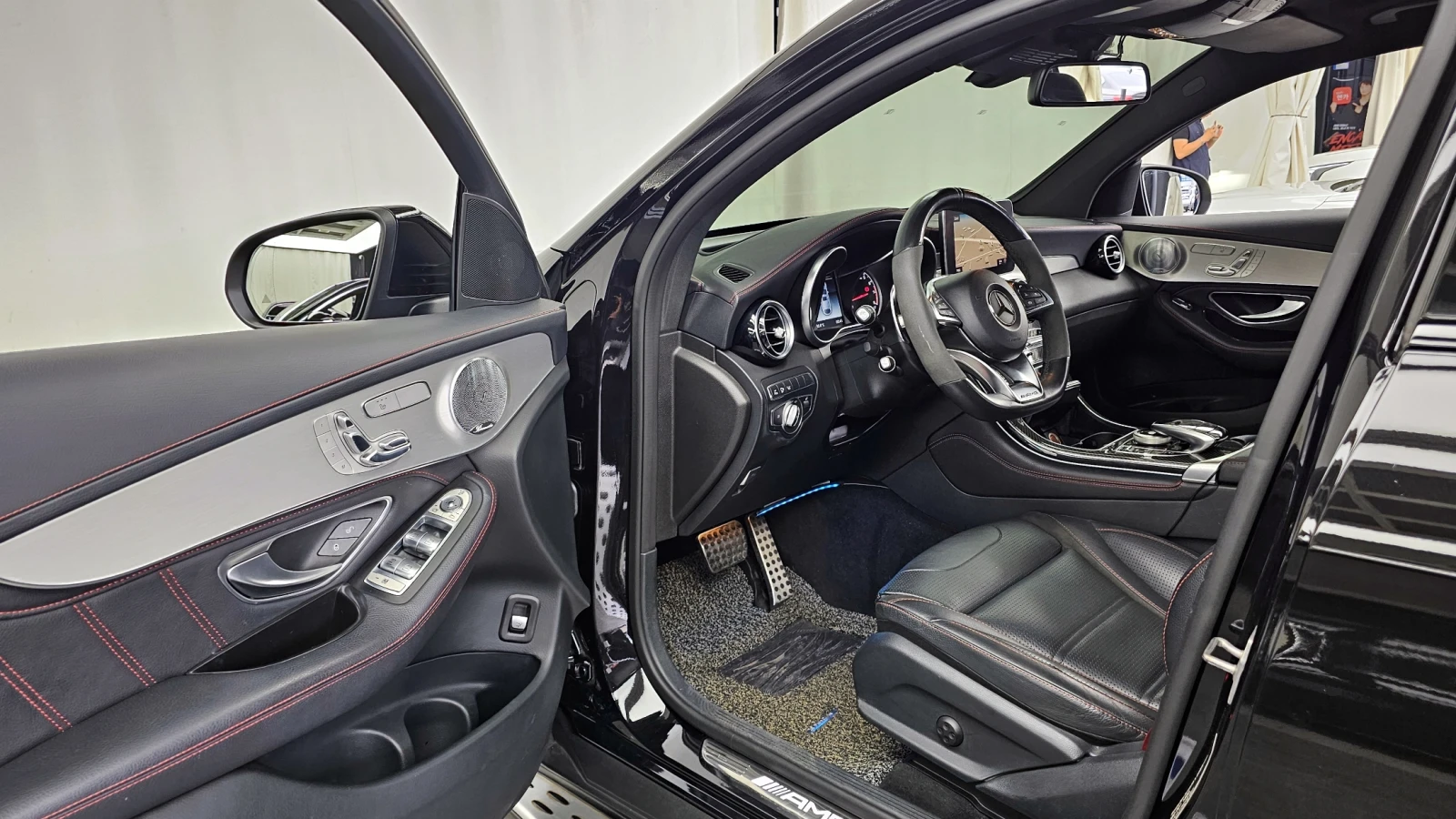 Mercedes-Benz GLC 43 AMG BURMASTER* HEAD-UP* 360* КРАЙНА ЦЕНА, снимка 8 - Автомобили и джипове - 54744949