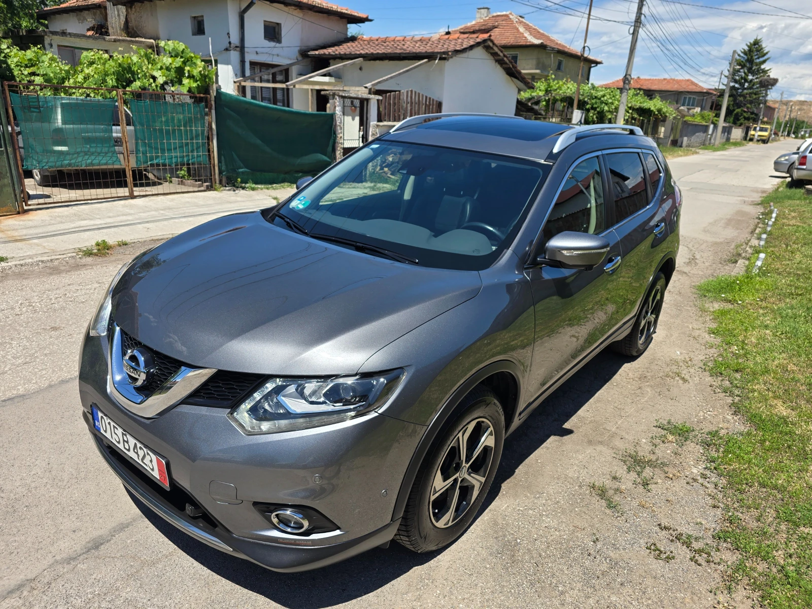 Nissan X-trail 2.0 4x4 TEKNA, снимка 2 - Автомобили и джипове - 54917884