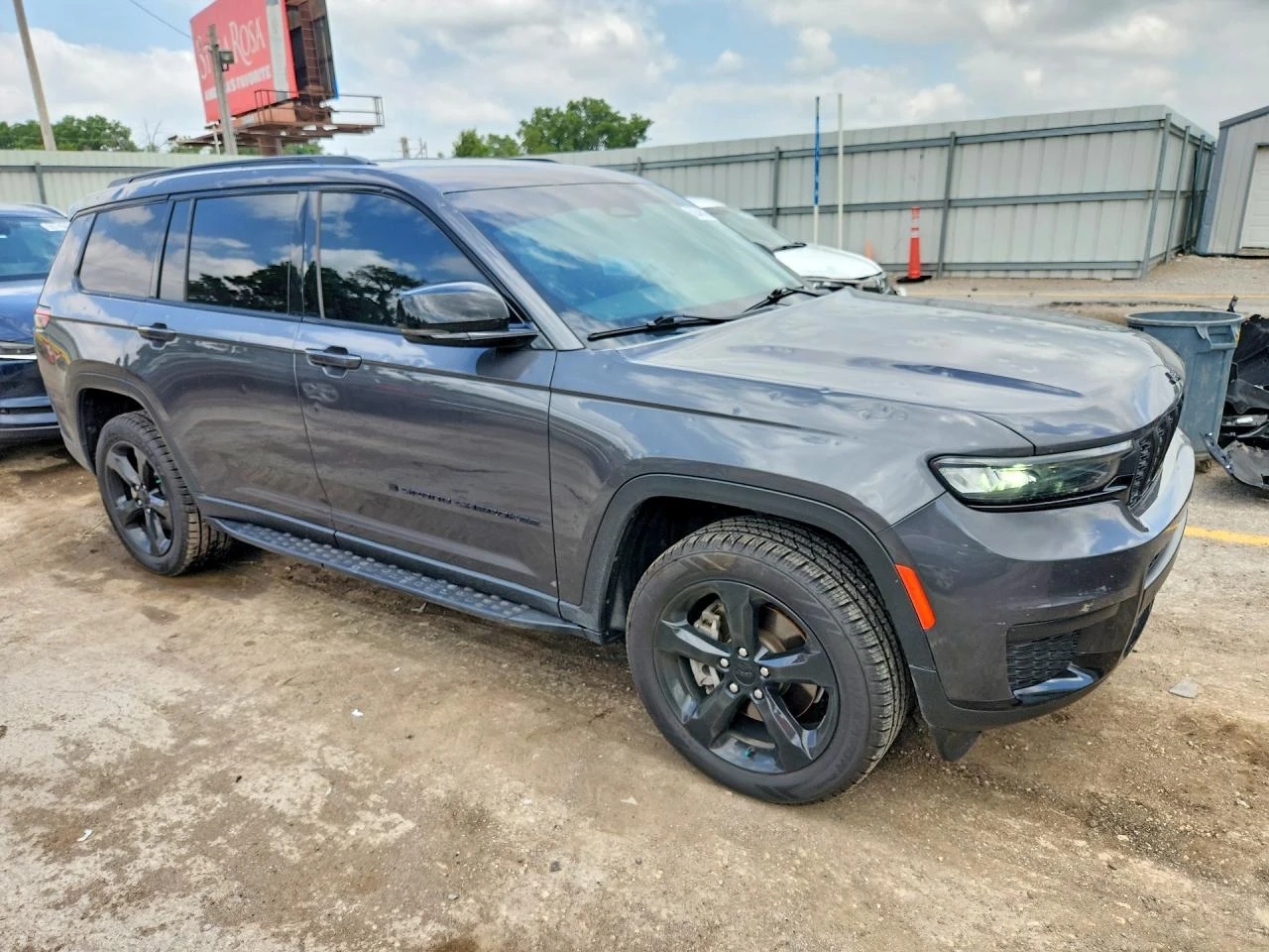 Jeep Grand cherokee 3.6l L Laredo, снимка 4 - Автомобили и джипове - 55106530