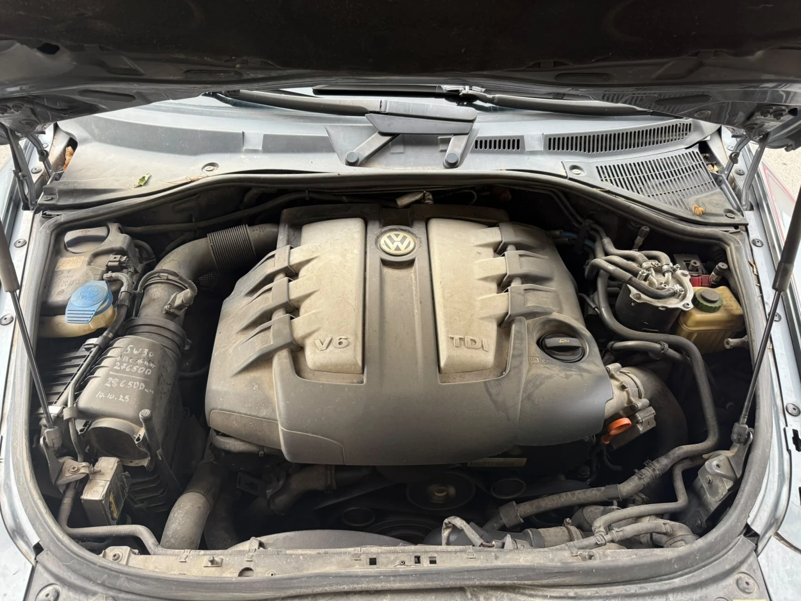 VW Touareg, снимка 9 - Автомобили и джипове - 55316703