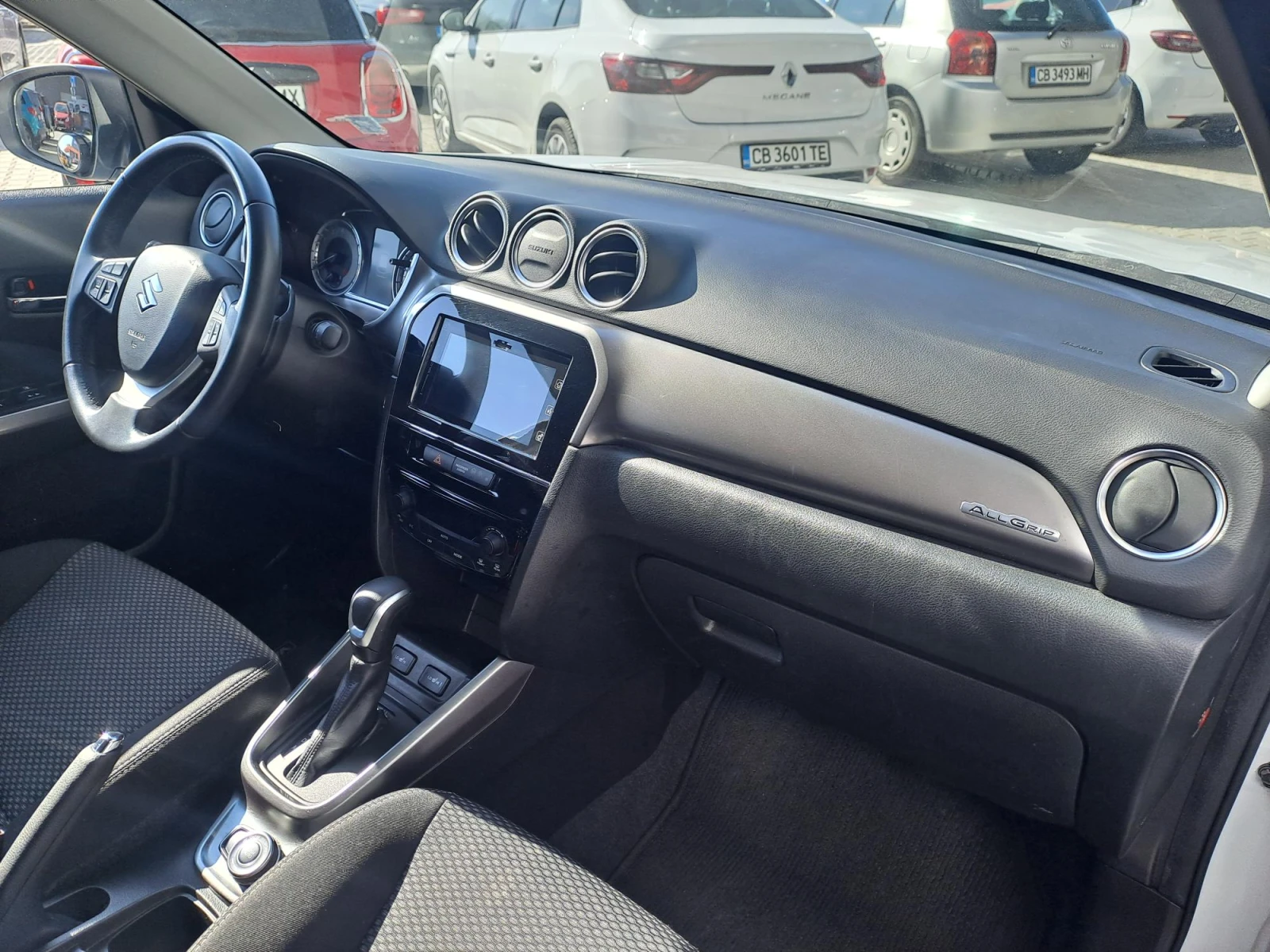 Suzuki Vitara 1.5 GL+ Full Hybrid 4x4 Automatic, снимка 10 - Автомобили и джипове - 55574557