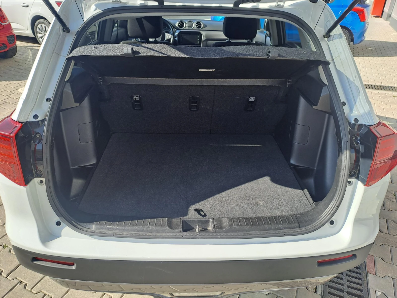 Suzuki Vitara 1.5 GL+ Full Hybrid 4x4 Automatic, снимка 7 - Автомобили и джипове - 55574557