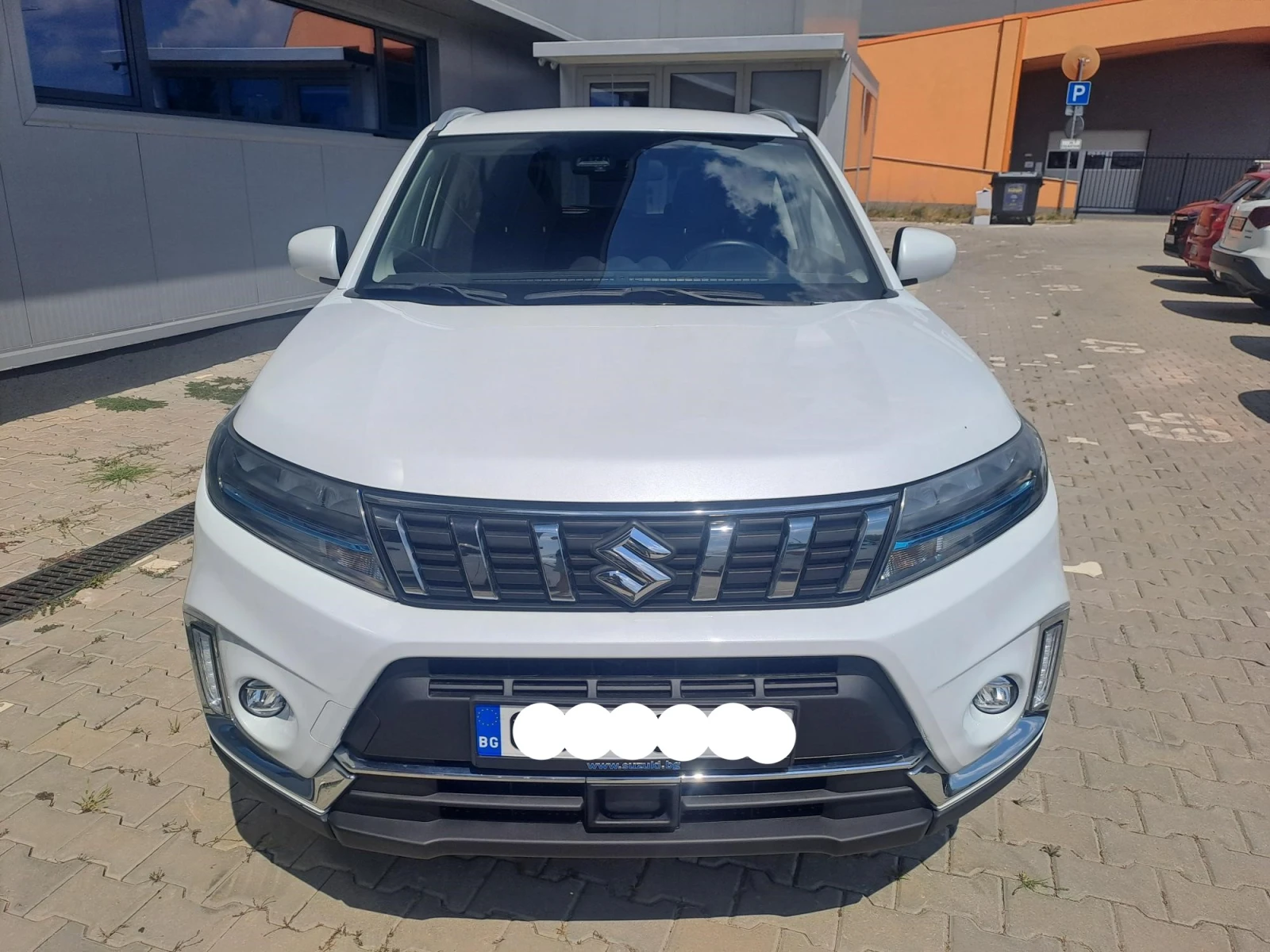 Suzuki Vitara 1.5 GL+ Full Hybrid 4x4 Automatic, снимка 2 - Автомобили и джипове - 55574557