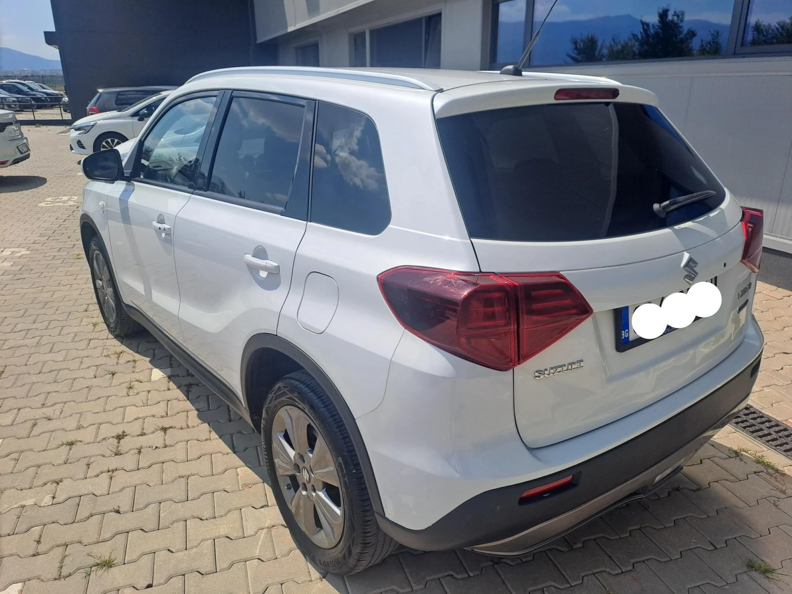 Suzuki Vitara 1.5 GL+ Full Hybrid 4x4 Automatic, снимка 6 - Автомобили и джипове - 55574557