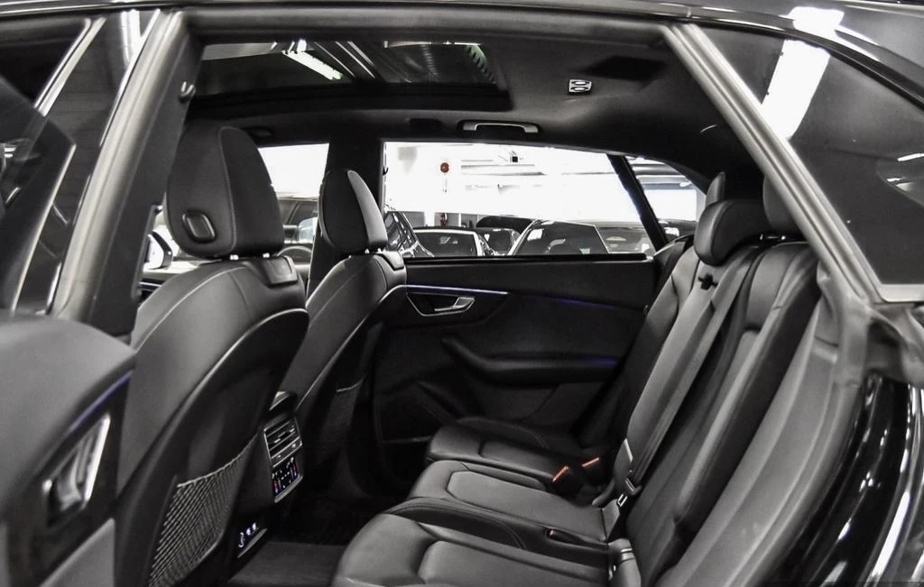 Audi Q8, снимка 3 - Автомобили и джипове - 56391941