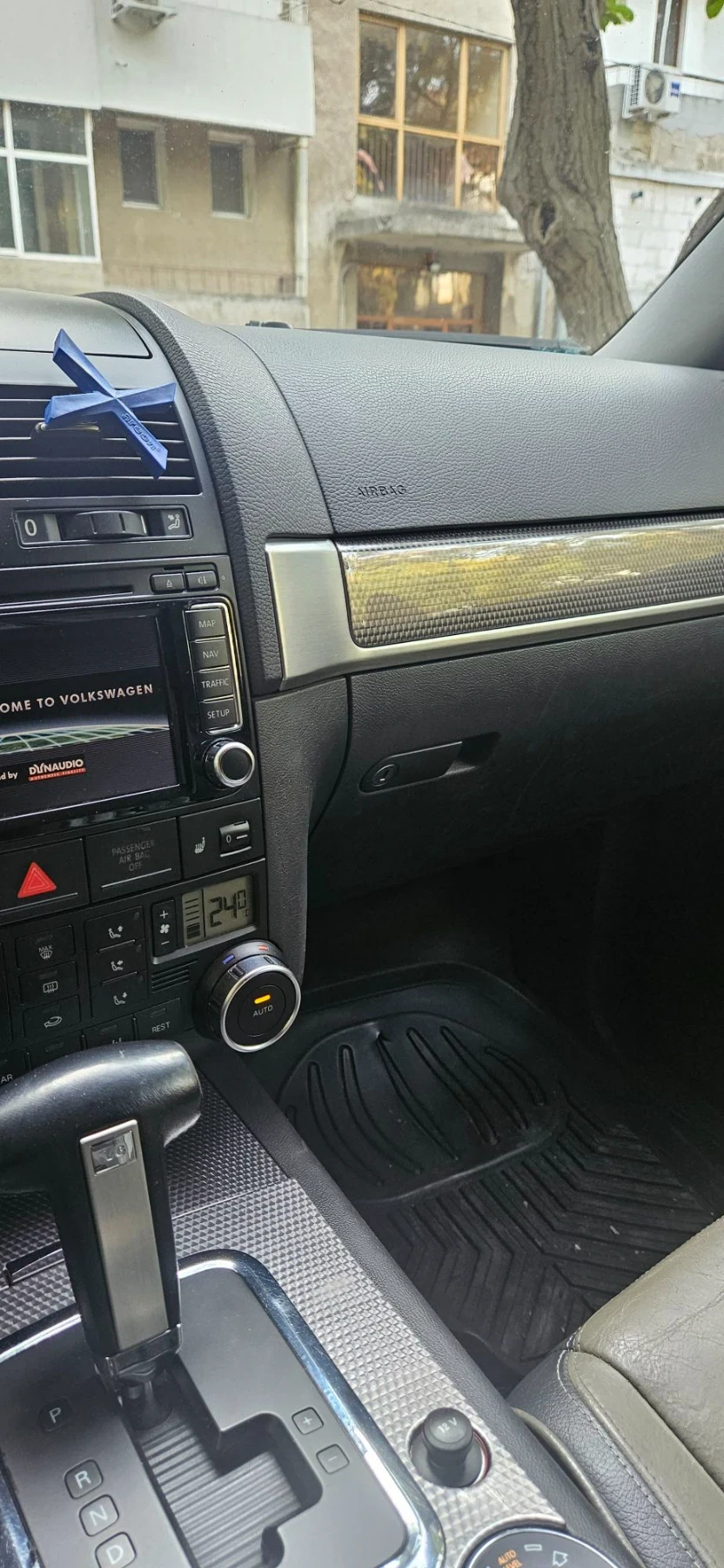 VW Touareg TDI, снимка 8 - Автомобили и джипове - 56582270