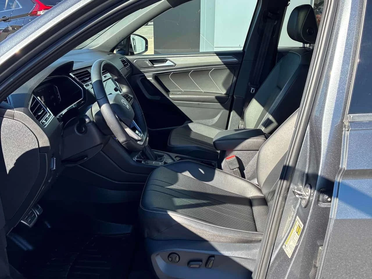 VW Tiguan * Comfortline R Line Black Edition * CARFAX *  | Mobile.bg � ����������� 10