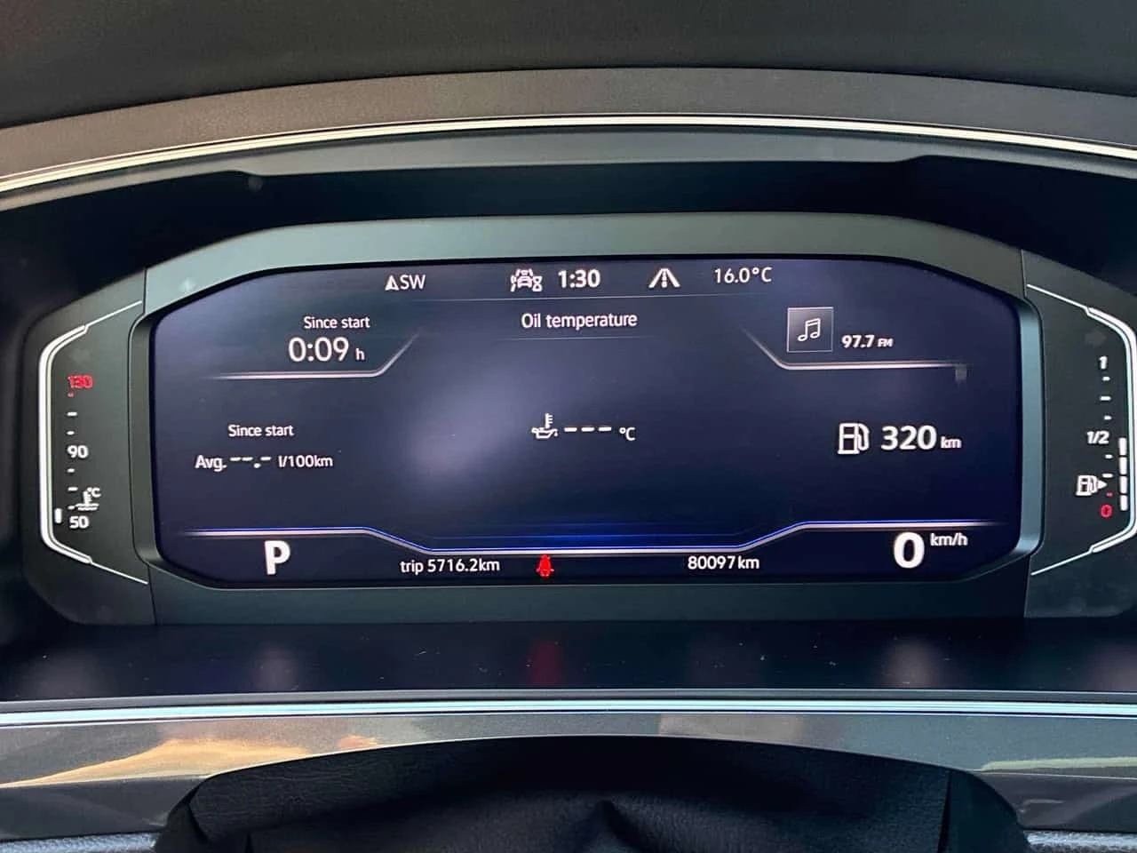 VW Tiguan * Comfortline R Line Black Edition * CARFAX *  | Mobile.bg � ����������� 12