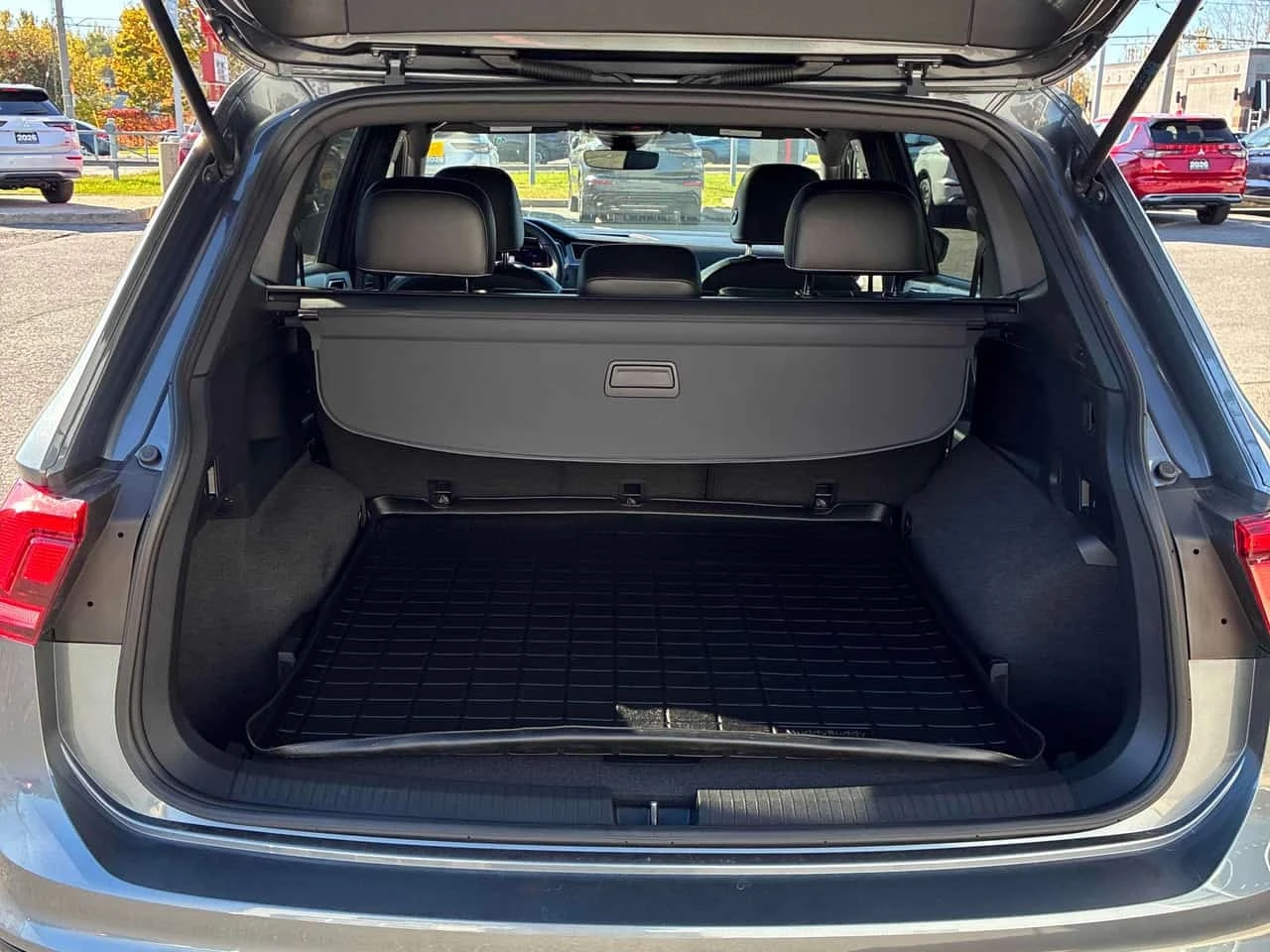 VW Tiguan * Comfortline R Line Black Edition * CARFAX *  | Mobile.bg � ����������� 15