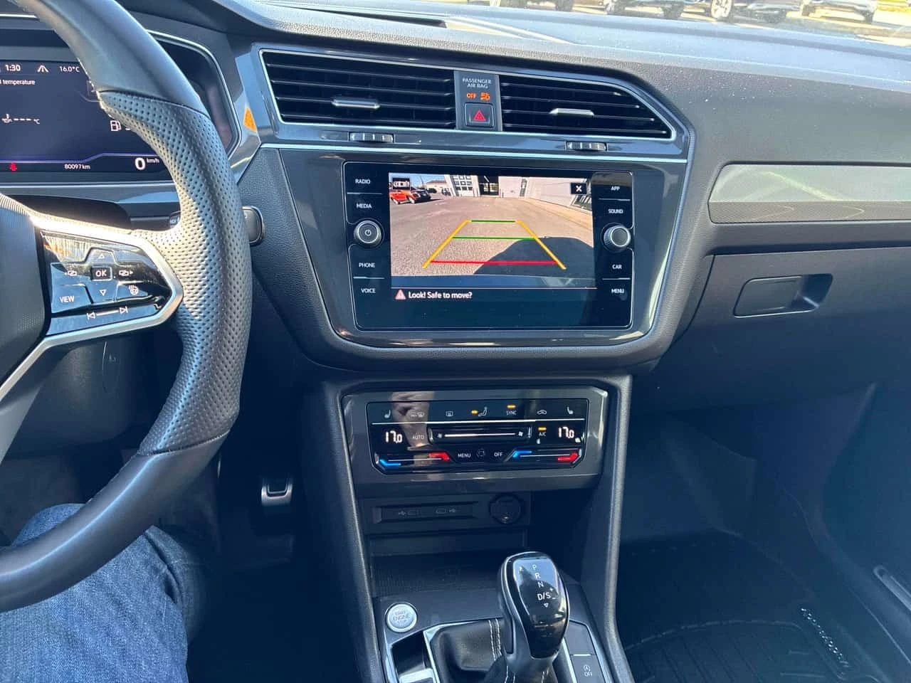 VW Tiguan * Comfortline R Line Black Edition * CARFAX *  | Mobile.bg � ����������� 11