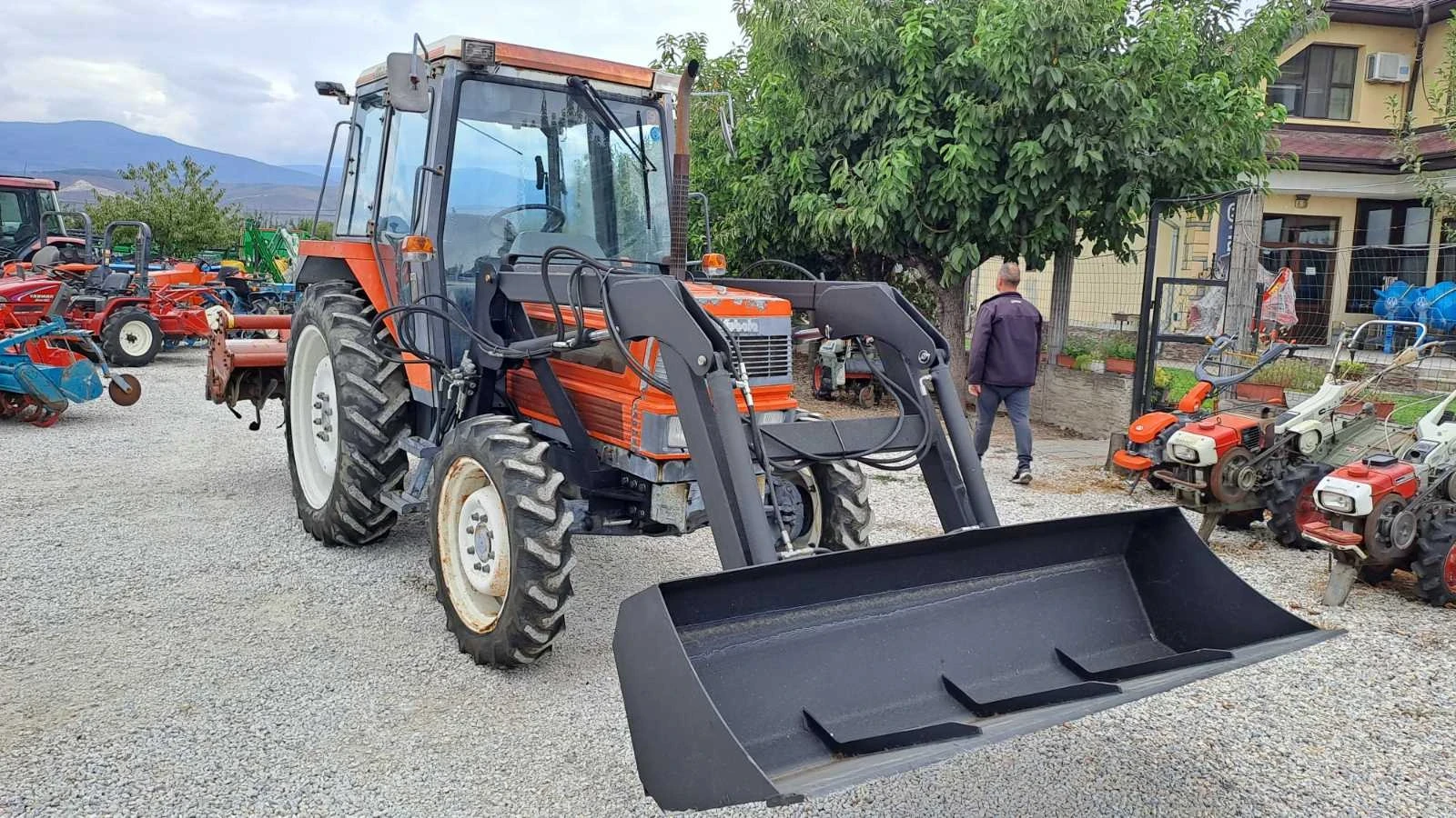 Трактор Kubota M1-65 - изображение 6