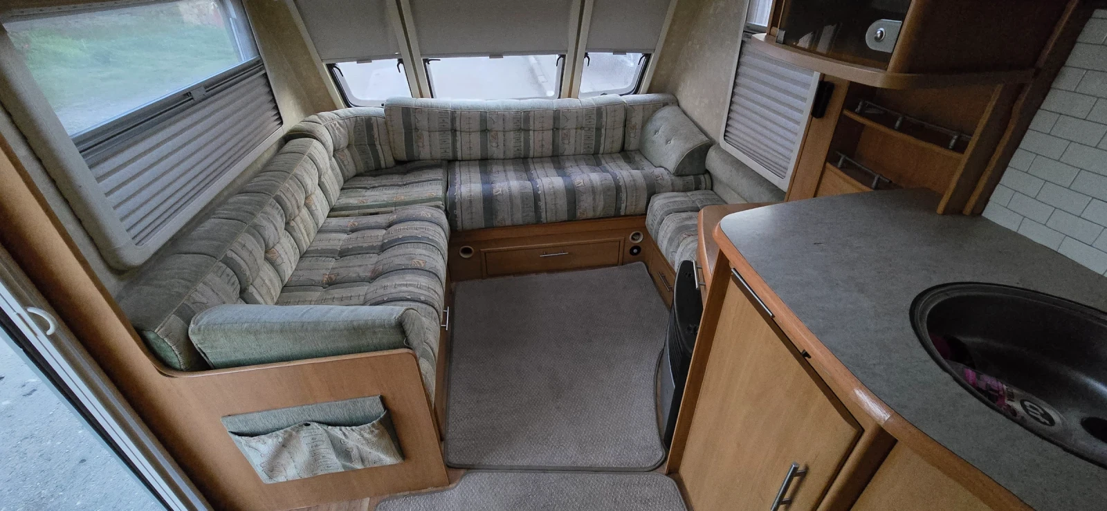 Каравана ABI Swift , снимка 6 - Каравани и кемпери - 54186413