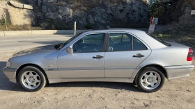 Mercedes-Benz C 200 Газ-Бензин, снимка 12