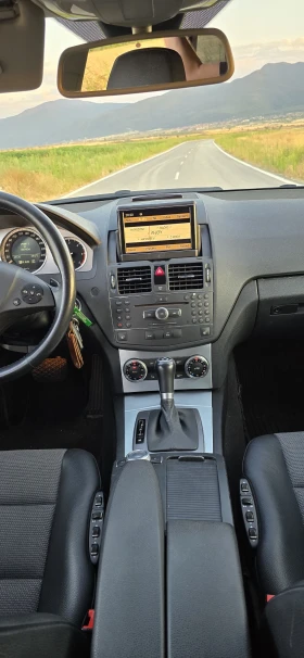Mercedes-Benz C 320, снимка 4