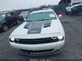 Dodge Challenger 6.4L V-8 , 485HP Rear Wheel Drive, снимка 4