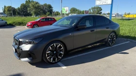 ������ BMW i5