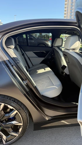BMW i5 M60 Frozen Deep Grey | Mobile.bg � ����� ������ 11