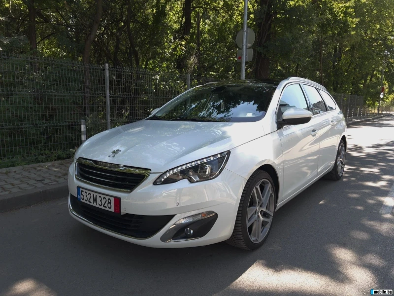 Peugeot 308 SW 1, 2T ПАНОРАМА НАВИ КОЖА ДИСТРОНИК ЛЕД-ФАРОВЕ в Автомобили и джипове в гр. Сливен