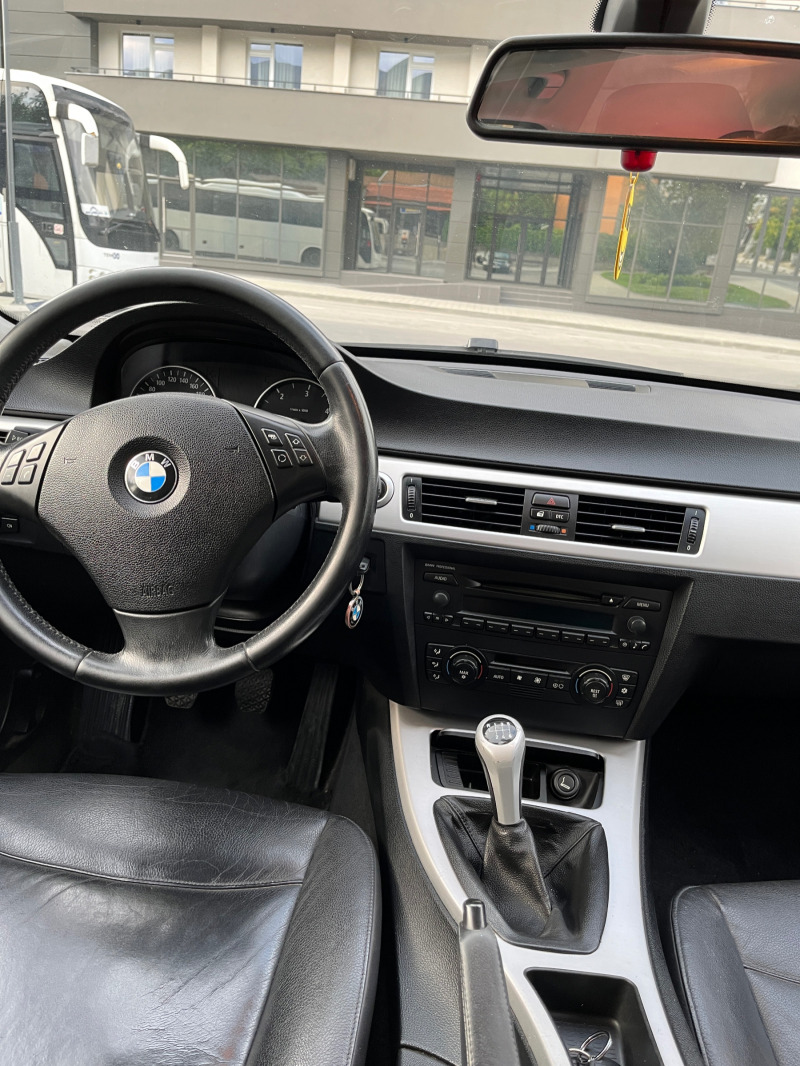 BMW 320, снимка 9 - Автомобили и джипове - 46463554
