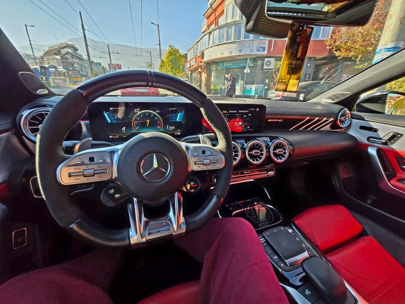 Mercedes-Benz CLA 45 AMG 4MATIC / FULL EXTRA / BURMESTER / AMBIENT / AERO, снимка 5 - Автомобили и джипове - 47727529