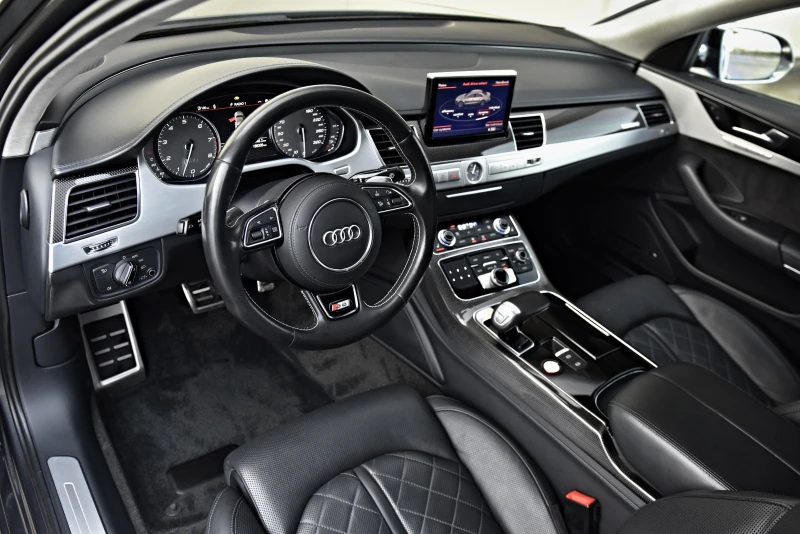 Audi S8 4.0 TFSI  B&O 360 EXCLUSIVE CARBON FULL LED, снимка 9 - Автомобили и джипове - 48708241