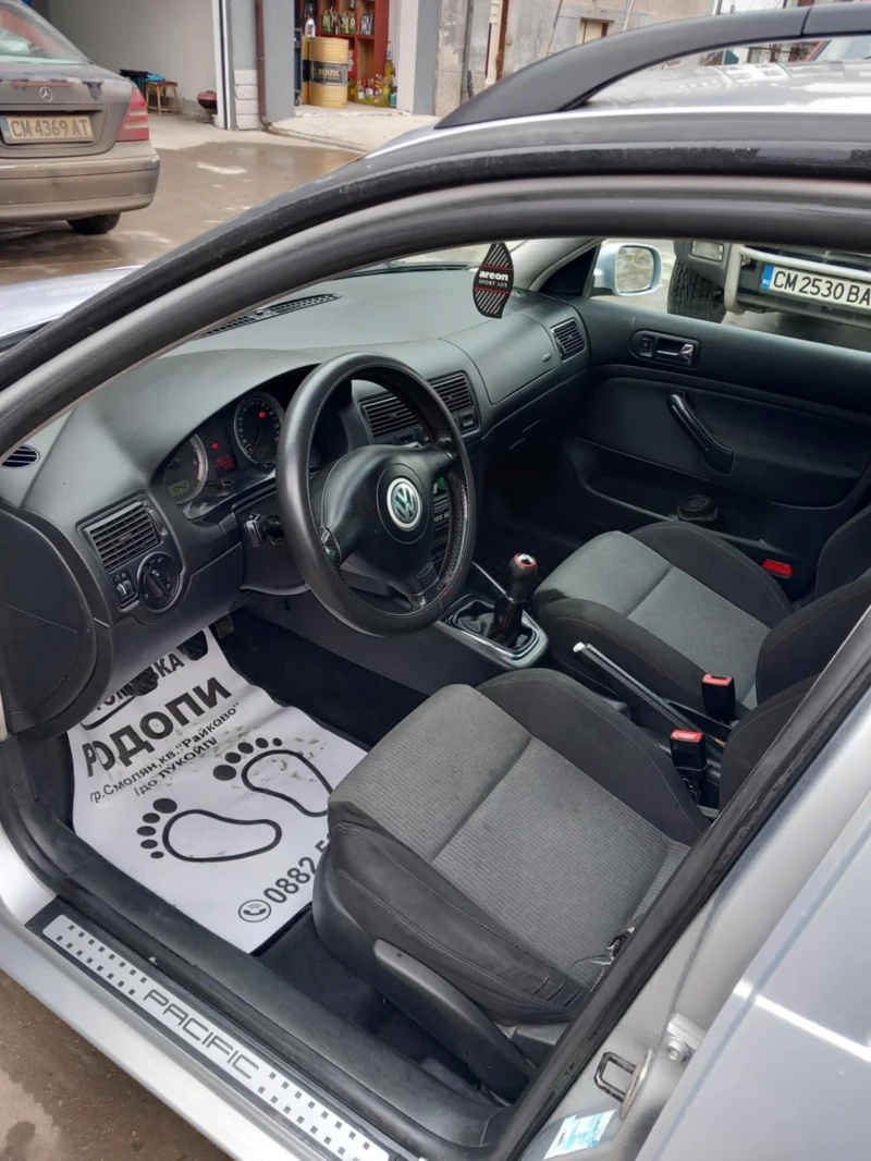 VW Golf, снимка 8 - Автомобили и джипове - 49027407