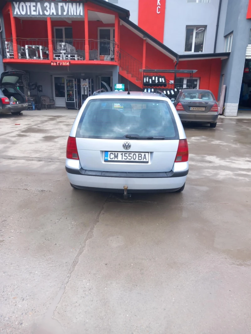 VW Golf, снимка 5 - Автомобили и джипове - 49027407