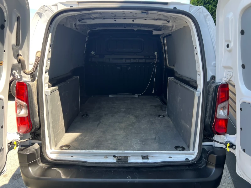 Toyota Proace City Van EV 50kWh 136к.с., снимка 12 - Автомобили и джипове - 50849525