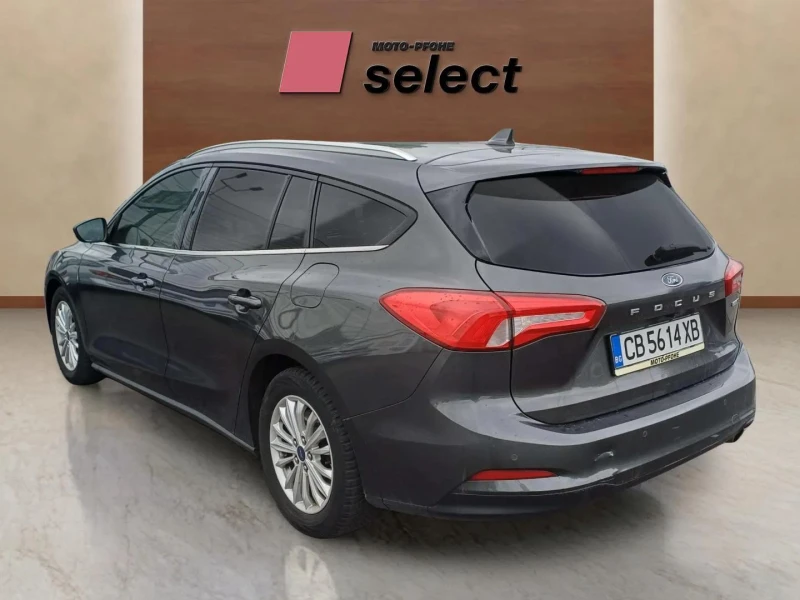 Ford Focus 1.0 EcoBoost, снимка 8 - Автомобили и джипове - 51884648
