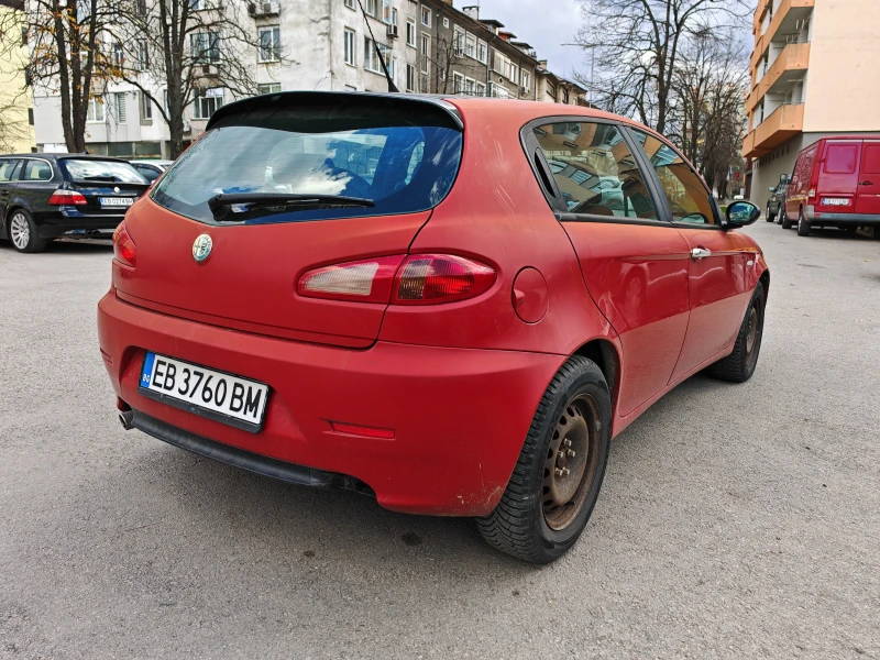 Alfa Romeo 147 FACELIFT 1.6i 16V Twin Spark, снимка 8 - Автомобили и джипове - 52584144