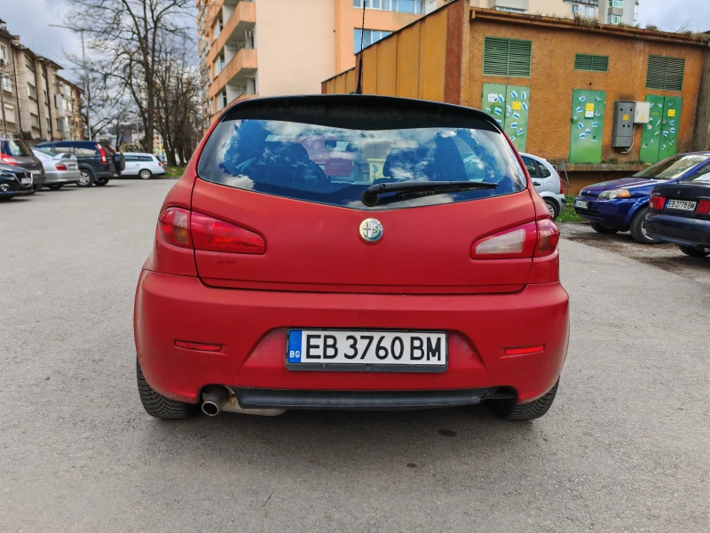Alfa Romeo 147 FACELIFT 1.6i 16V Twin Spark, снимка 7 - Автомобили и джипове - 52584144