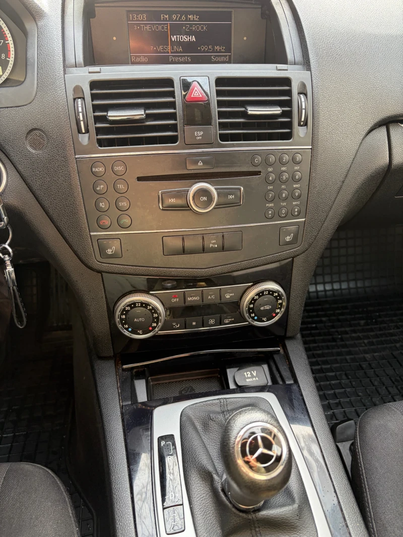 Mercedes-Benz C 180, снимка 9 - Автомобили и джипове - 52724061